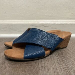 Vionic Leticia Sandals Womens 8 Blue Leather Pebble Criss Cross Comfort Wedge